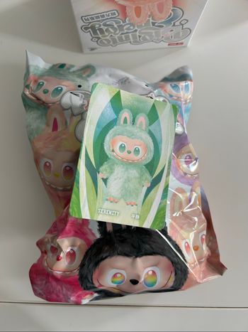 Labubu Big into energy Serenity Popmart neuf