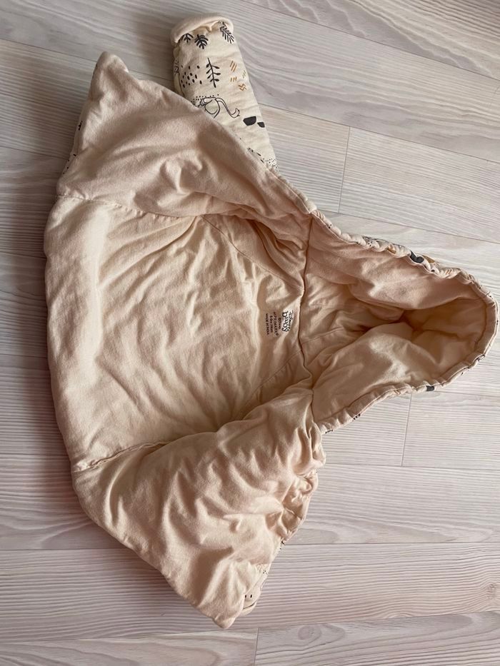 Veste Disney 6/9 mois - photo numéro 2