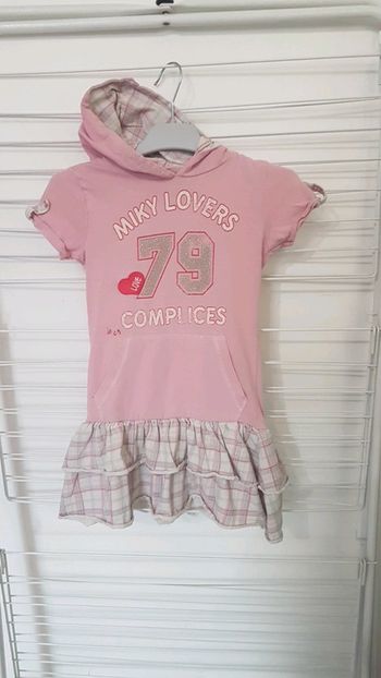 Robe à capuche rose Complices 6 ans