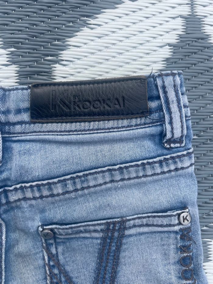 Jeans à trous - photo numéro 8
