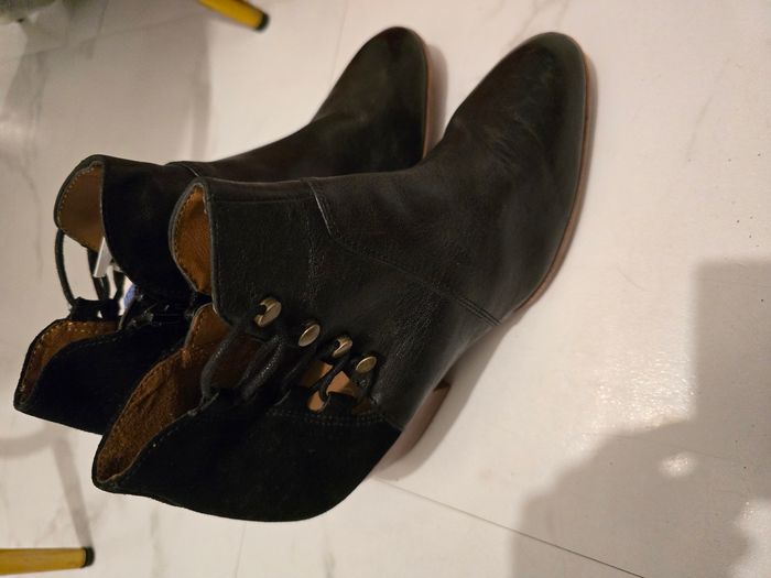 Bottines pour femme en tres bonne état - photo numéro 10