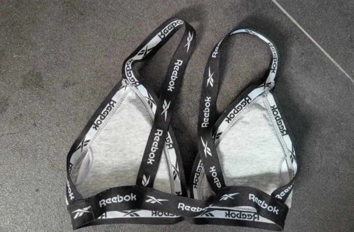 Brassière de sport femme S 36 Reebok NEUVE - photo numéro 2