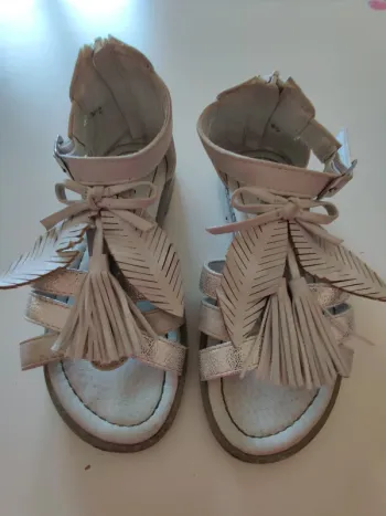 Nu pieds fille 31