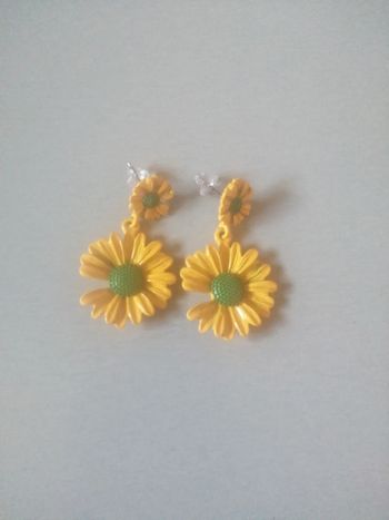 🌸Boucles d'oreilles marguerite jaune Neuves 🌸