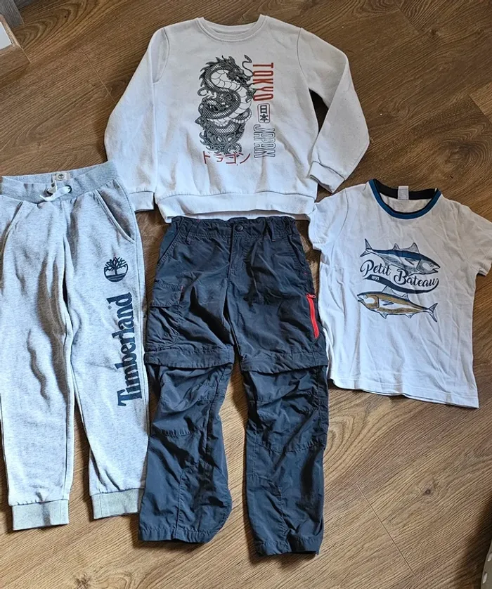 Lot de vêtements taille 8 ans