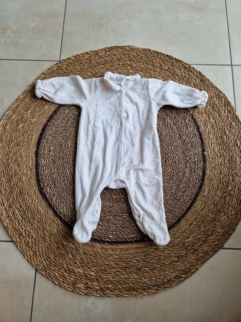 Joli pyjama ObaÏbi motifs étoiles 6 mois