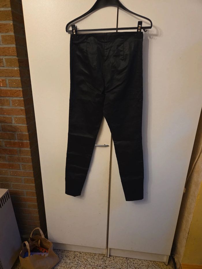 Pantalon style simili H&M taille 38 - photo numéro 5