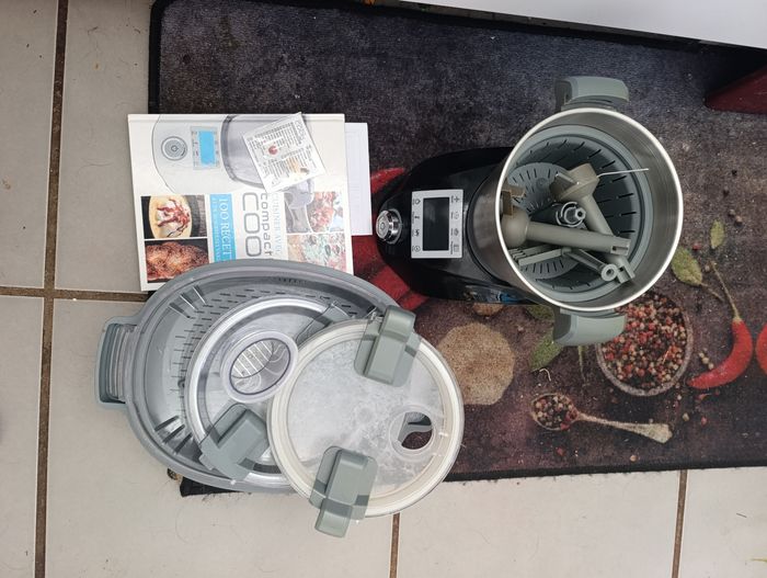Robot compact cook