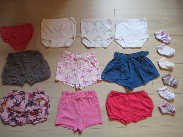 Lot de 83 vêtements fille 12 mois / 1 an printemps / été (robe, short, combi-short, bodie, pyjama) - photo numéro 4