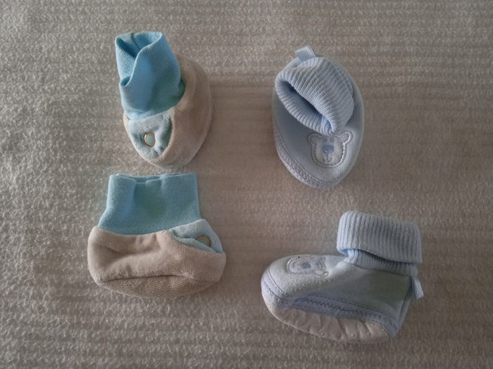 Lot chaussons bébé