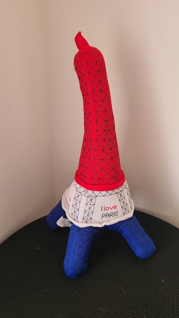 Tour Eiffel peluche