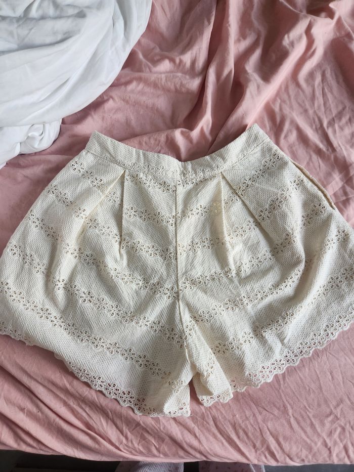 Short en dentelle - photo numéro 9
