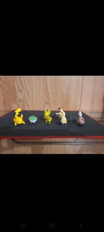 Lot de 5 figurines Pokemon
