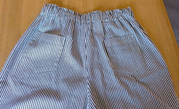 🌺 Pantalon 7/8ème rayé - Taille élastique - TU 🌺 - photo numéro 4