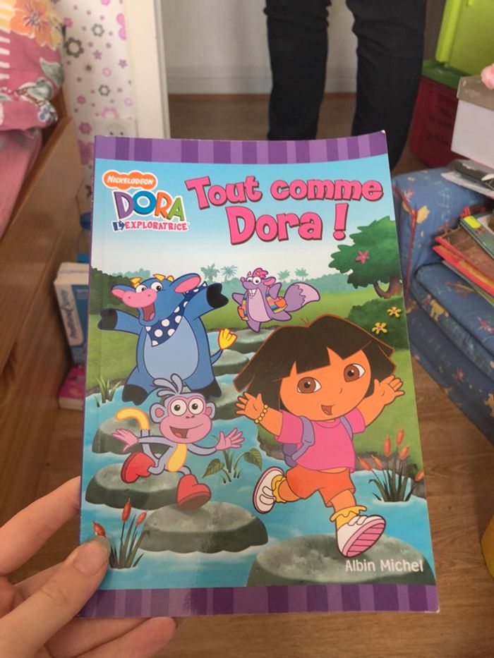 Livre Dora Tout comme Dora.