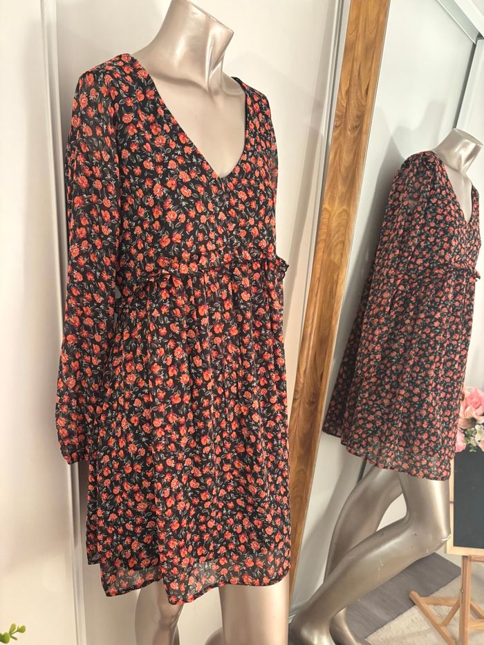 Robe bohème fleuri rouge sur fond noir taille S (36) Zebra - photo numéro 3