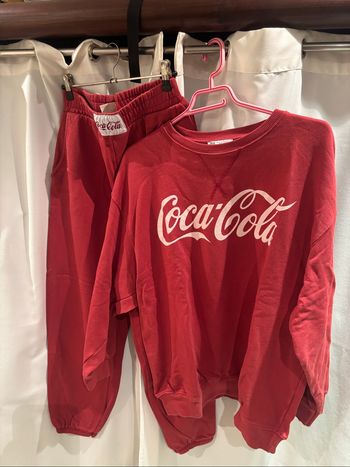 Ensemble Zara x coca cola