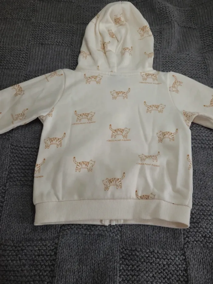 👶Sweat zippé Tape A l'Oeil taille 6mois-68cm👶 - photo numéro 2