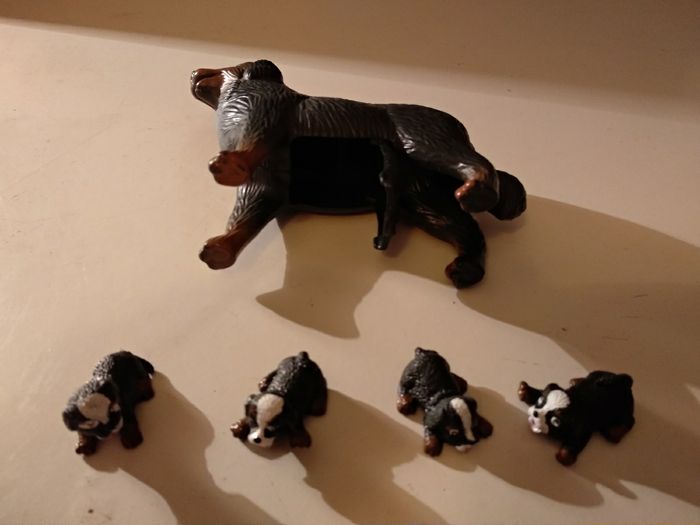 Jouet Chienne et ses 4 chiots Simba - photo numéro 2