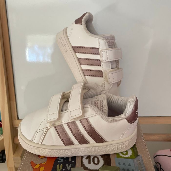 Adidas T21
