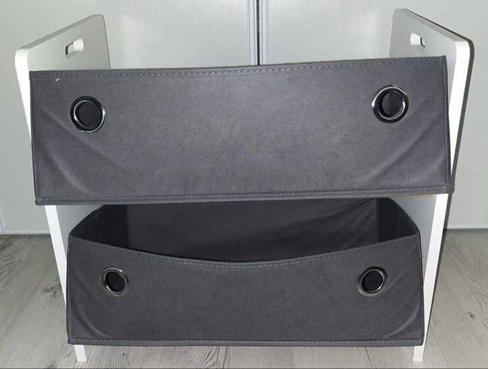 Petit meuble de rangement.