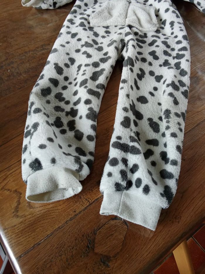 Surpyjama 101 dalmatien - photo numéro 5