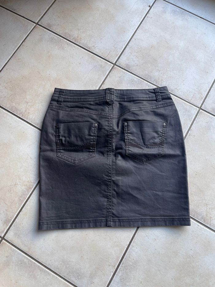 Jupe en simili cuir - photo numéro 4