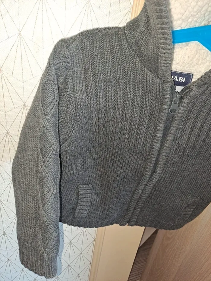 Manteau gilet comme neuf fourrure chaud gris foncé kiabi 18 mois garçon tbe - photo numéro 2