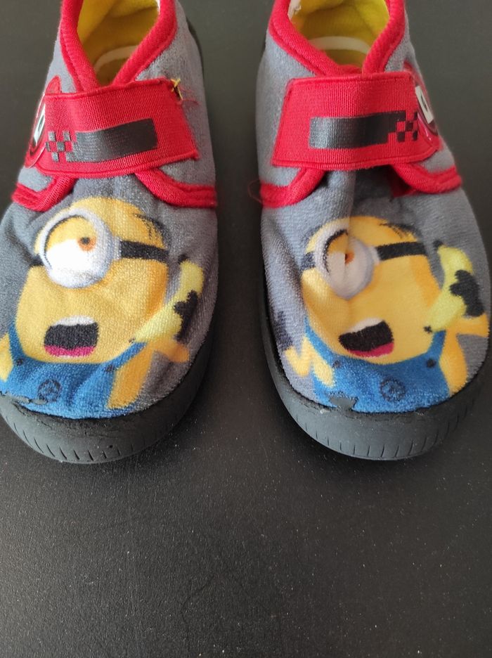 💛 Chaussons garçon – Pointure 27 – Les Minions – Bon état - photo numéro 6