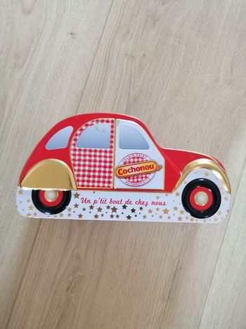 Voiture/tirelire collector Cochonou en bon état