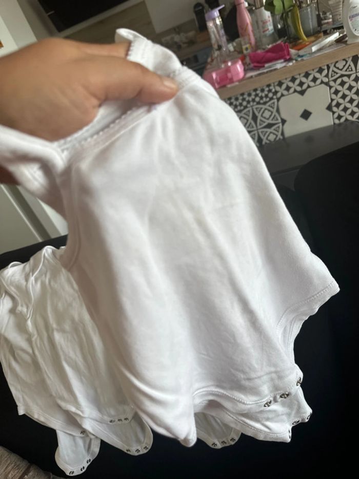Lot 4 body taille 3 ans - photo numéro 4