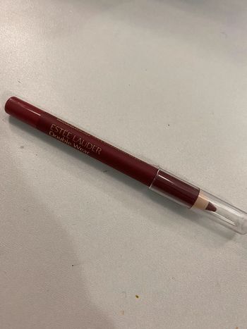 Crayon pour les lèvres Estée Lauder