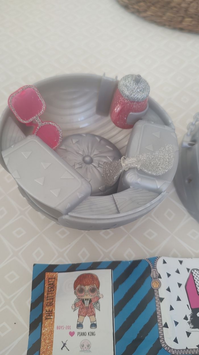 Poupée lol suprise boys