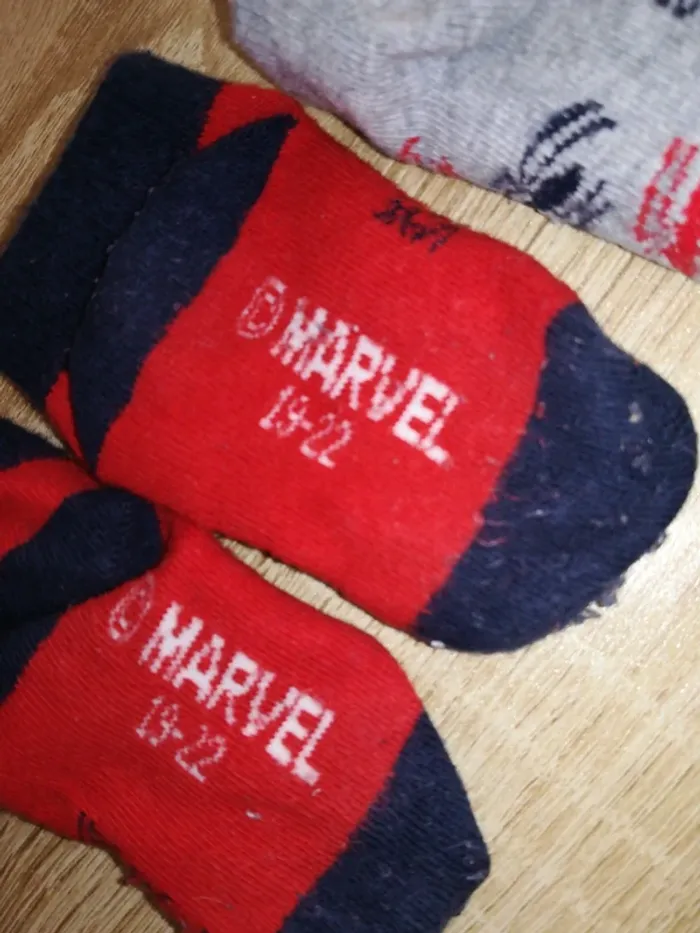 Lot de 3 paires de chaussettes Marvel Spider man 19-22 - photo numéro 5