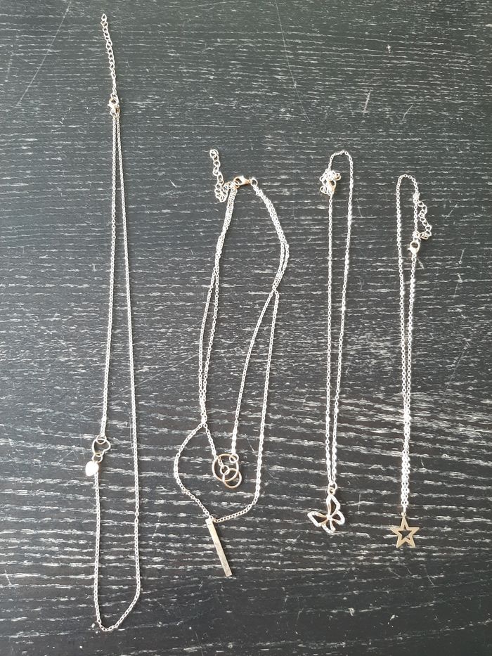 Lot de 4 colliers