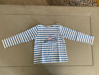 Marinière blanche à rayures bleues petit bateau 6 ans