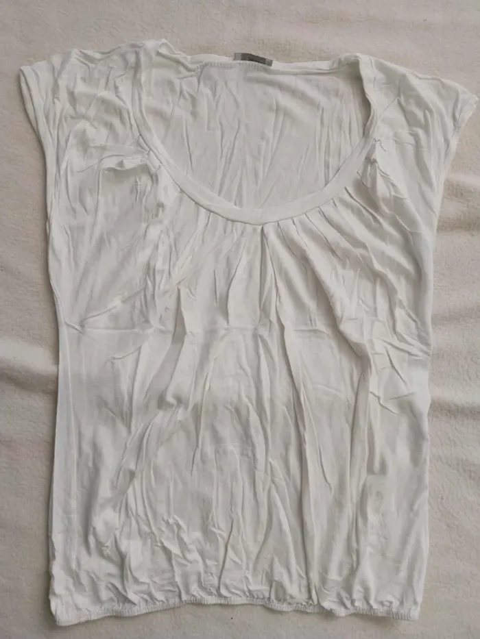 Haut blanc T38/40 - photo numéro 2