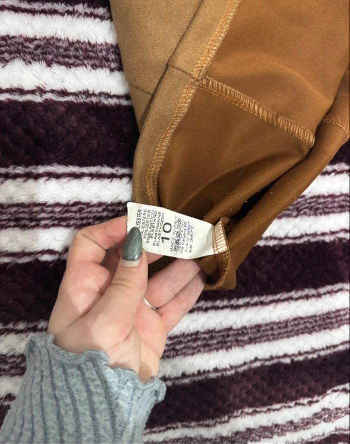 Jupe pour fille taille 10 - photo numéro 3