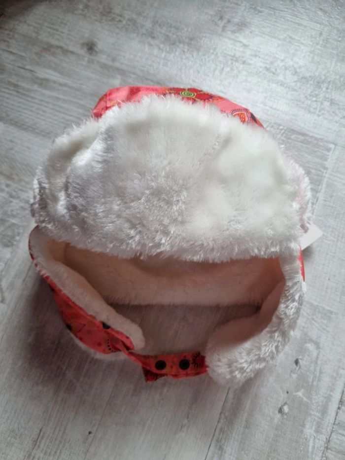 Chapka doublée neuve 56 cm - photo numéro 4