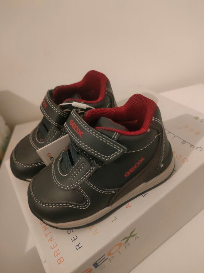 Geox taille 19 neuves