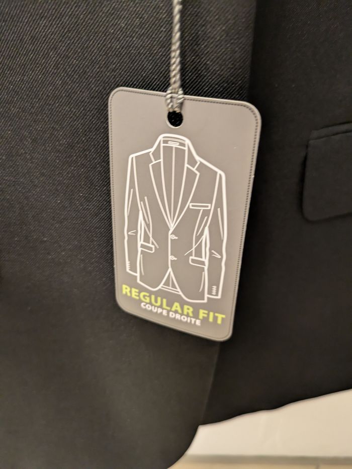 Costume homme noir NEUF avec étiquettes - photo numéro 3