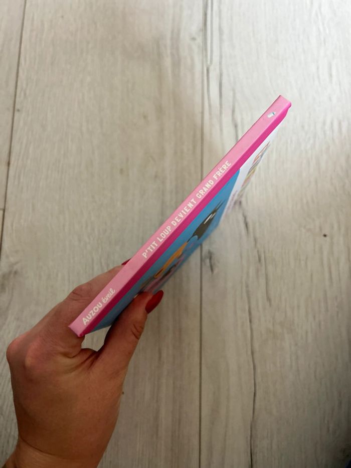 Livre p’tit loup devient grand frère - photo numéro 2