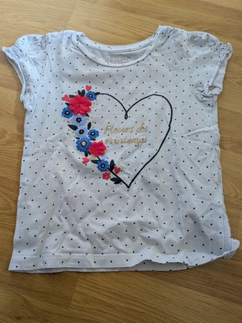 T-shirt C&A "Fleurs de Printemps" - Taille 98/104
