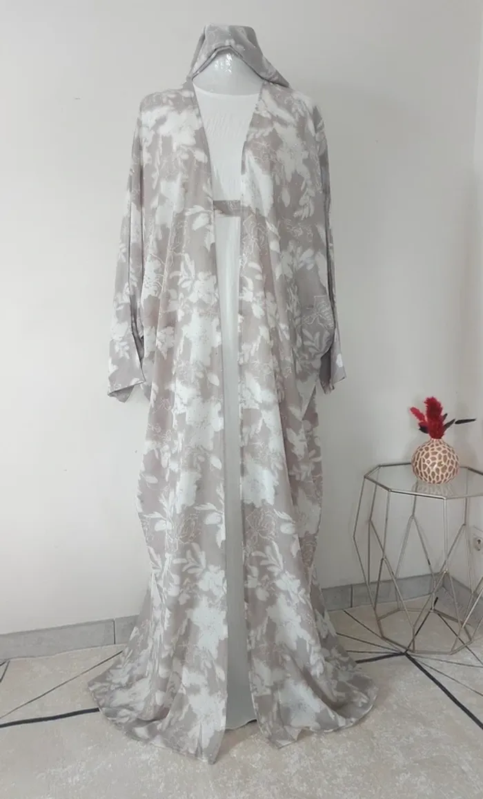 Sublime ensemble émiratie kimono neuf