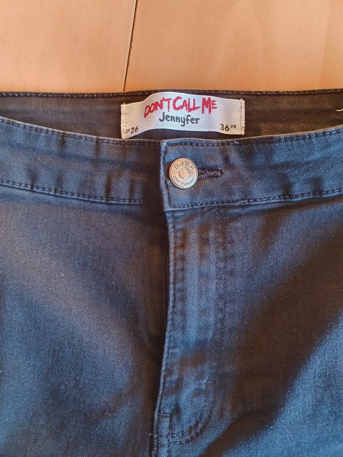 Jean femme T 36 - photo numéro 2