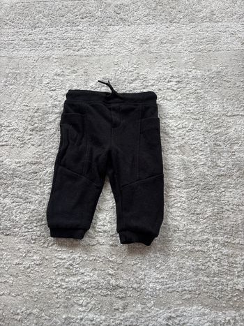 Pantalon noir jogging 6 mois