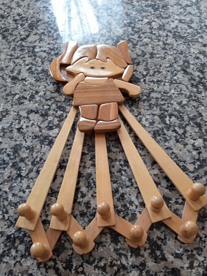 Porte manteau en bois. Parfait