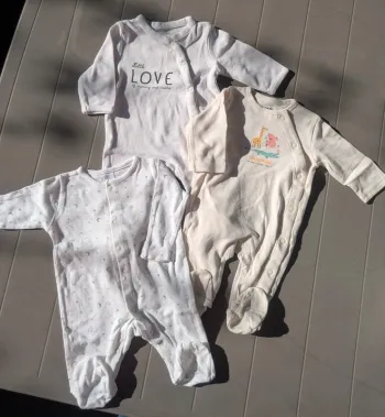 lot 3 pyjamas/ dors bien leger TBE