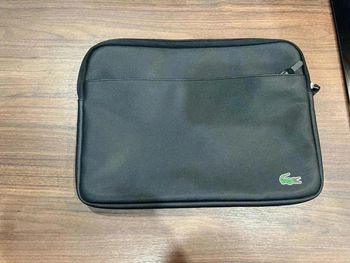 Sacoche Lacoste pour ordinateur et/ou tablette
