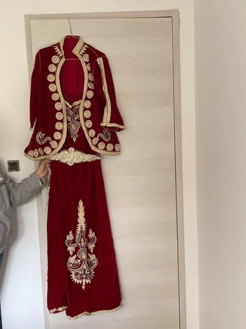 Ensemble de cérémonie marocain 42 / 44